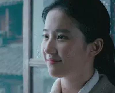 女明星妈妈爆料视频,揭秘明星家庭背后的故事 第1张 女明星妈妈爆料视频,揭秘明星家庭背后的故事 第1张